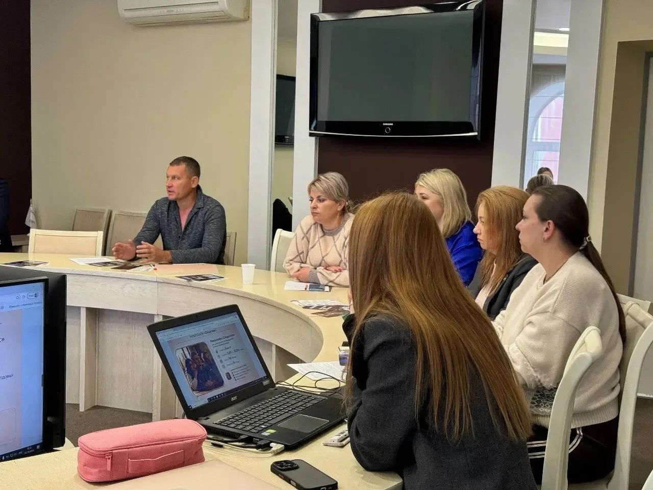 Реализация в Мордовии национальных проектов, предложенных Президентом России.  В Мордовии завершилась программа «Экскурсия в предпринимательство для участников СВО»